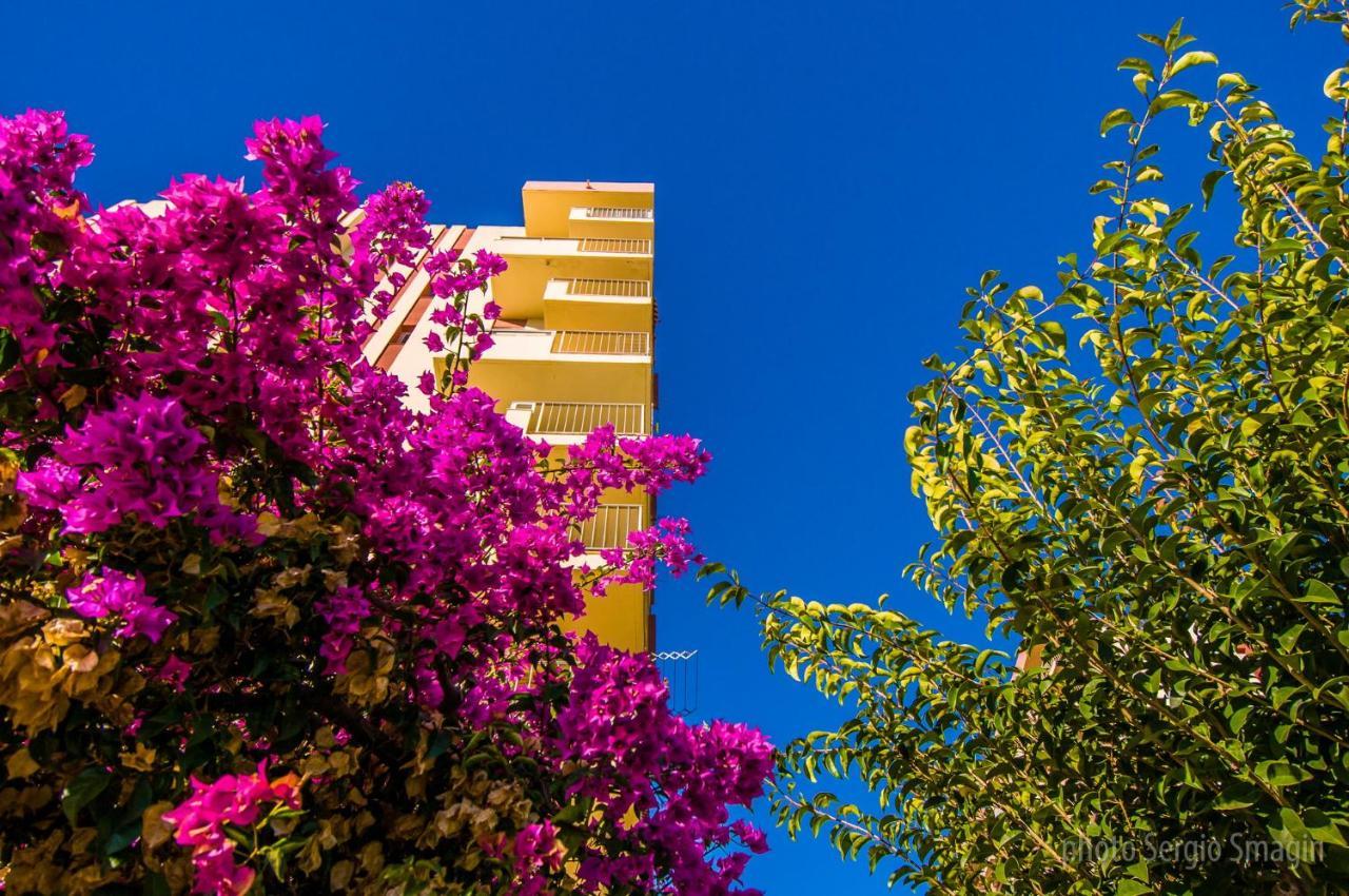 706 Minerva Apartamentos - Vista Al Mar Y La Piscina - Piscina Y Playa Benalmádena Esterno foto