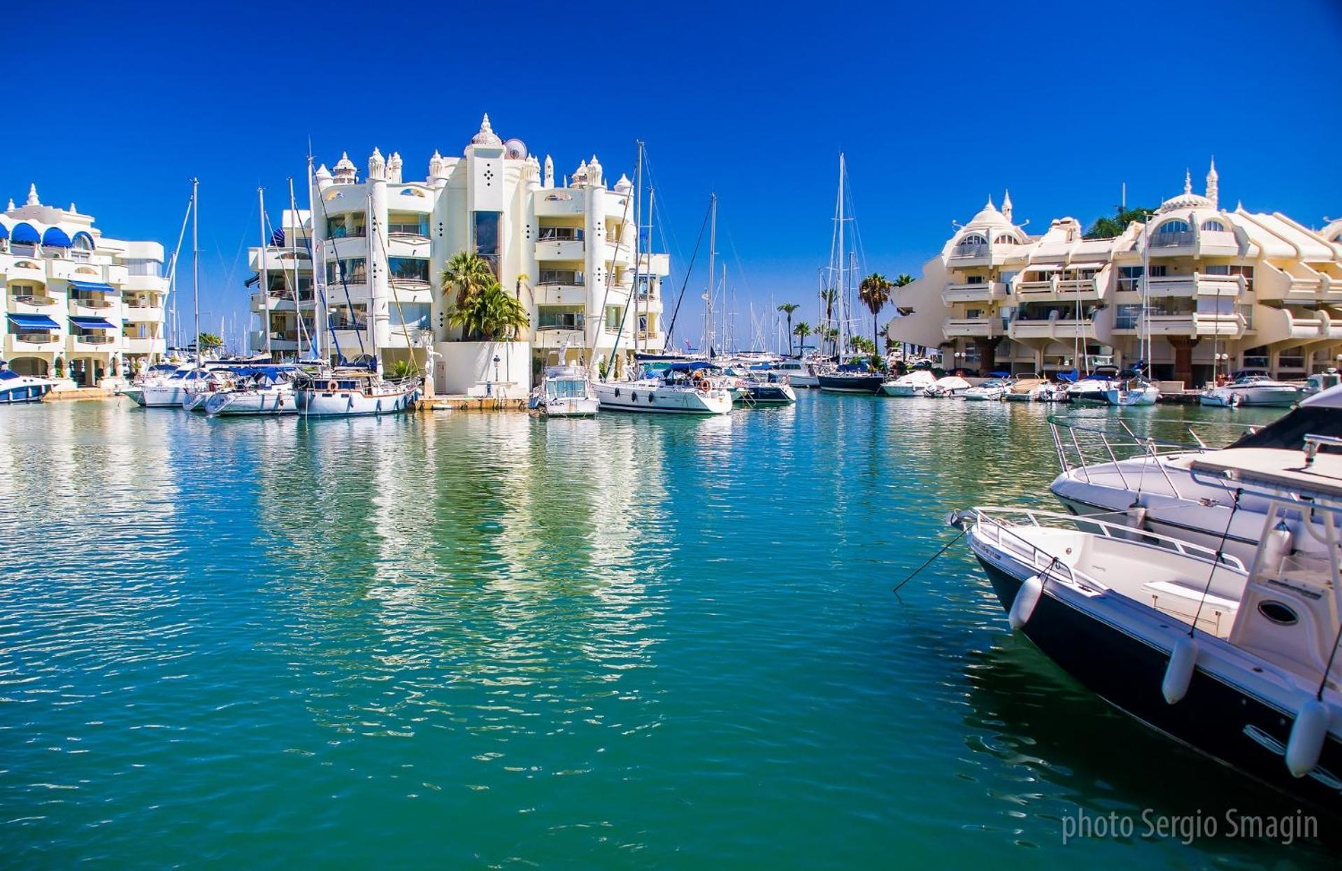 706 Minerva Apartamentos - Vista Al Mar Y La Piscina - Piscina Y Playa Benalmádena Esterno foto